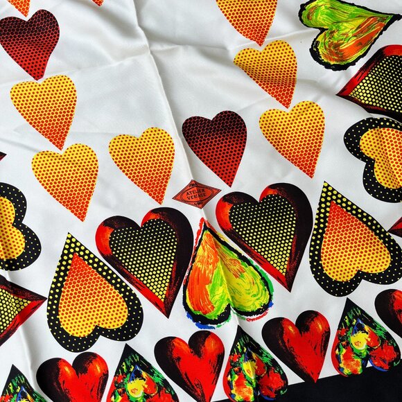 Atelier Versace VTG Italy Iconic Hearts Print Handroll Silk Scarf 34x34 EUC ! <3 - Picture 2 of 7
